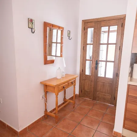 Casa Con Patio Andaluz Cerca Del Tajo De